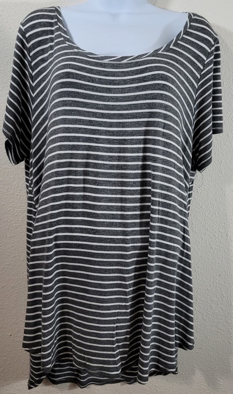 Maurices Gray White Striped Hi Low Top 1 18 20 Plus Lightweight Swing Stretchy
